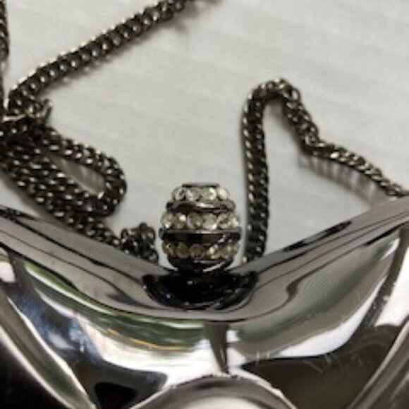 Y & S Original hard shell Heart bag with jeweled closure - Picture 3 of 6